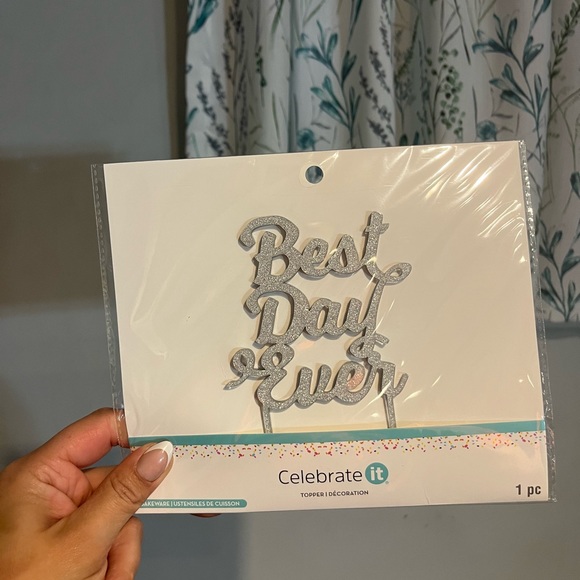 Cake Topper - Picture 1 of 1